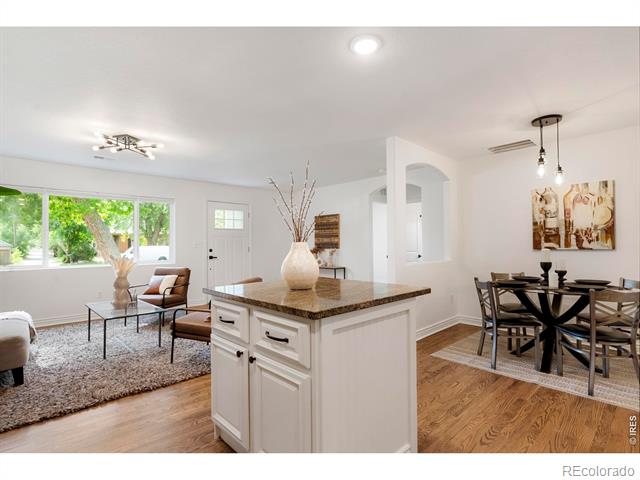 814 Baker Street