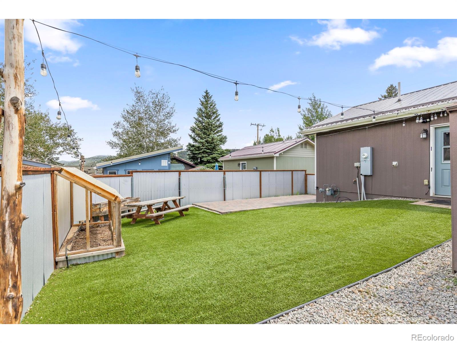 185 E 2nd Street