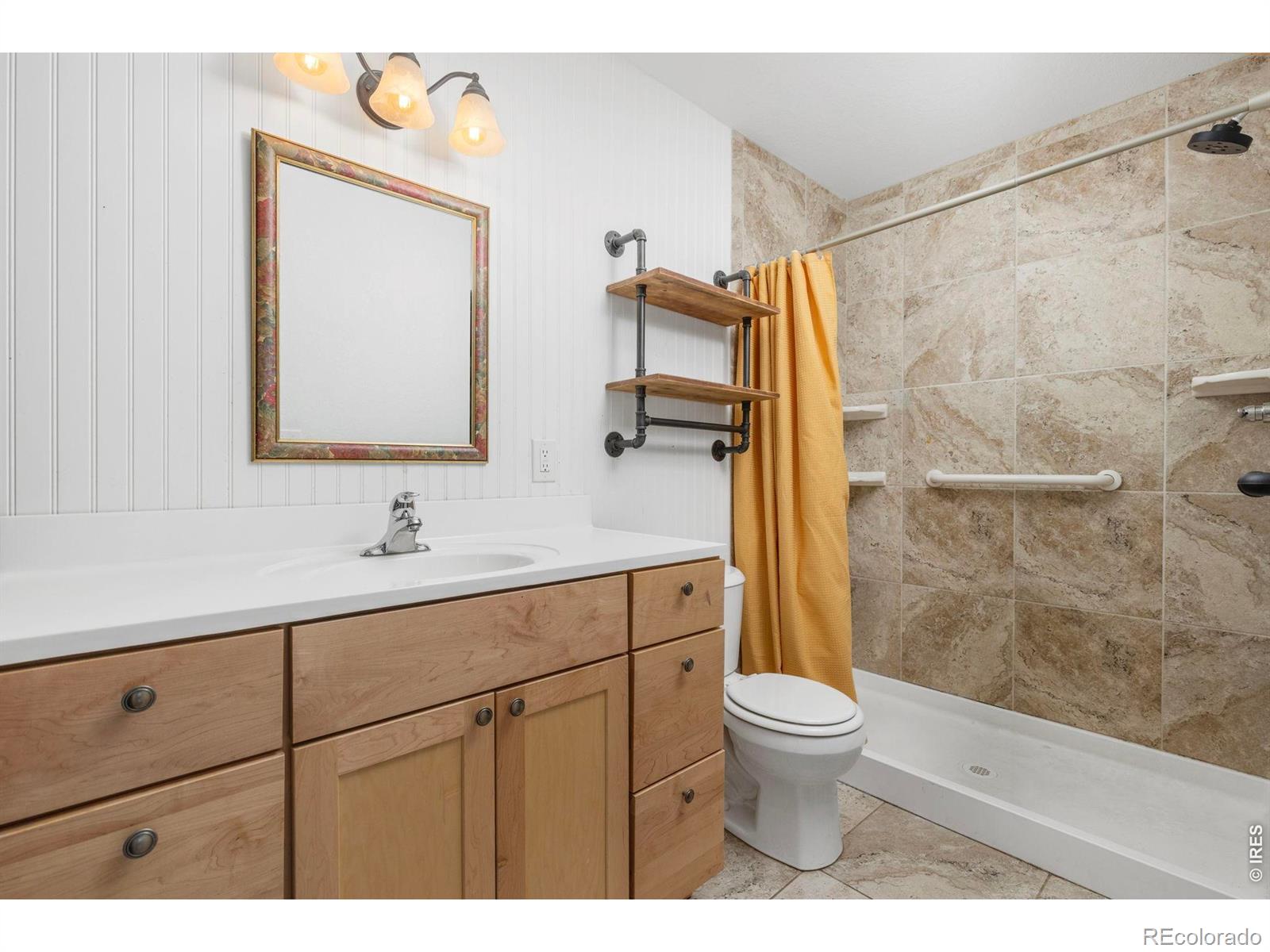 185 E 2nd Street