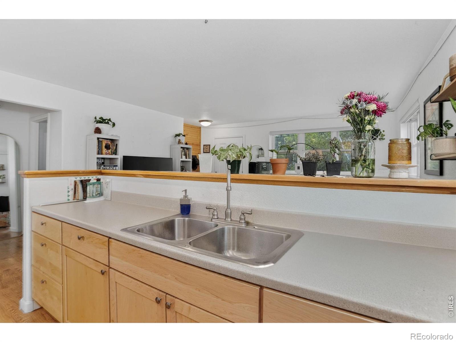 185 E 2nd Street