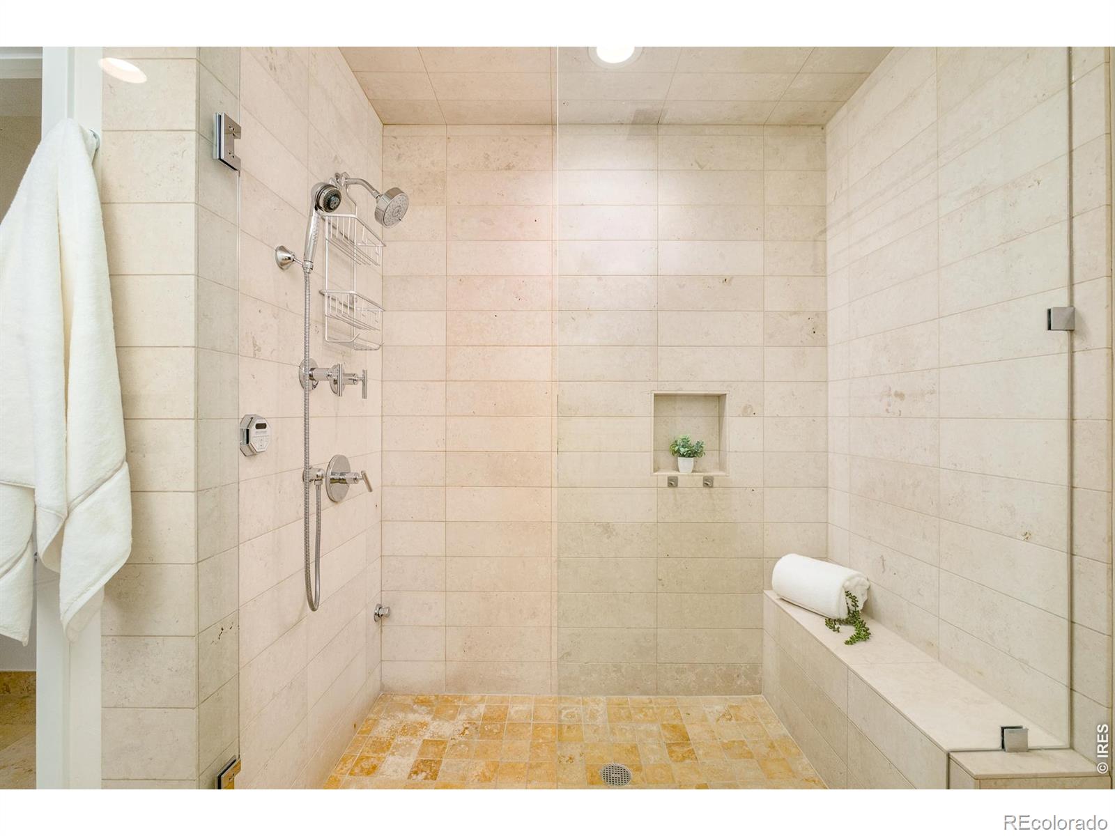 3007 10th Street