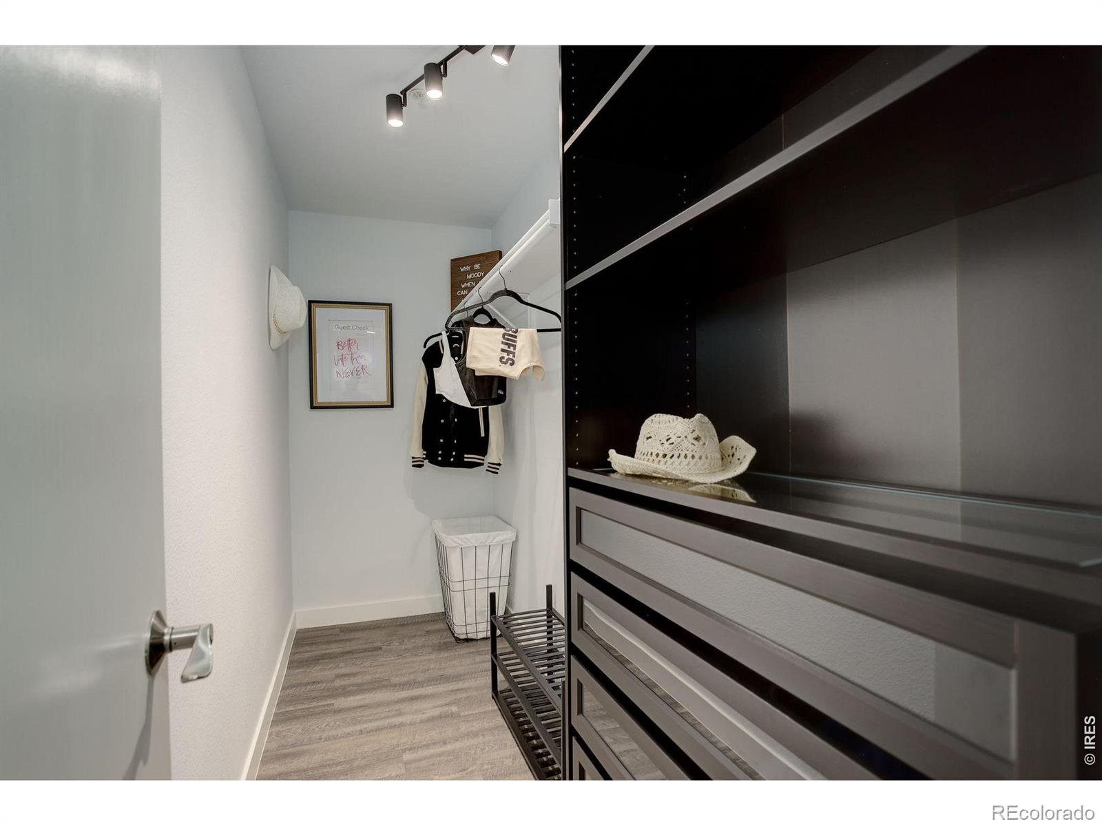 2802 Sundown Lane Unit: 210