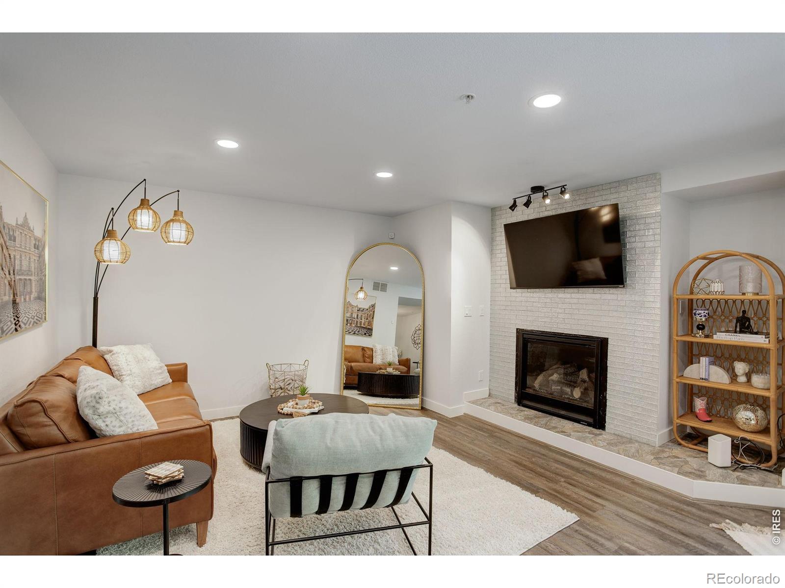2802 Sundown Lane Unit: 210