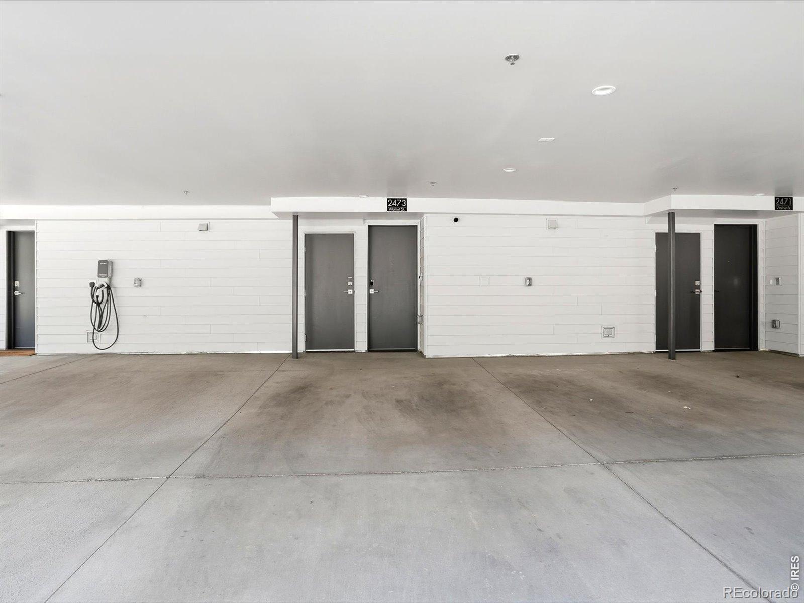 2473 Walnut Street