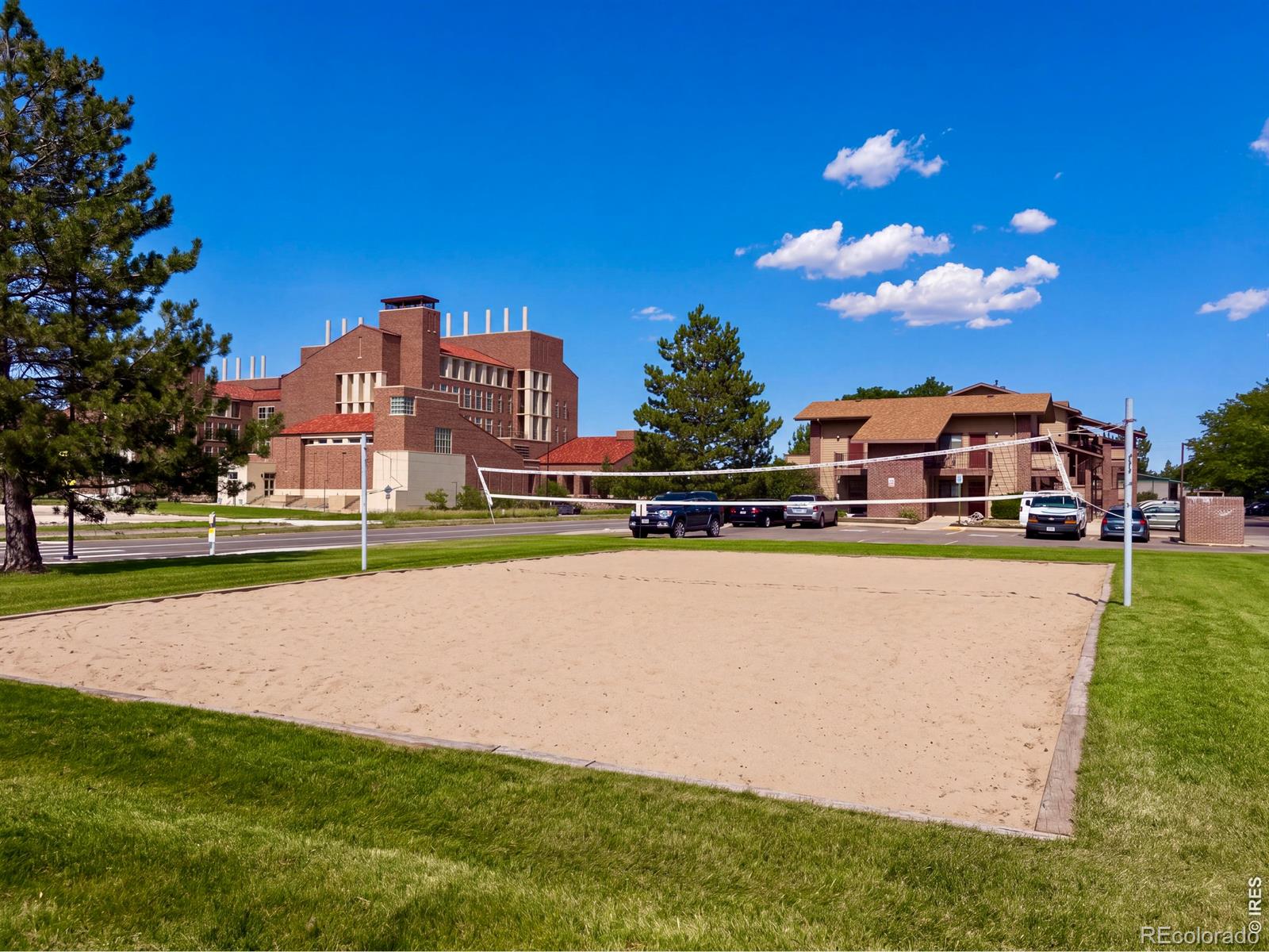 3303 Madison Avenue Unit: T209