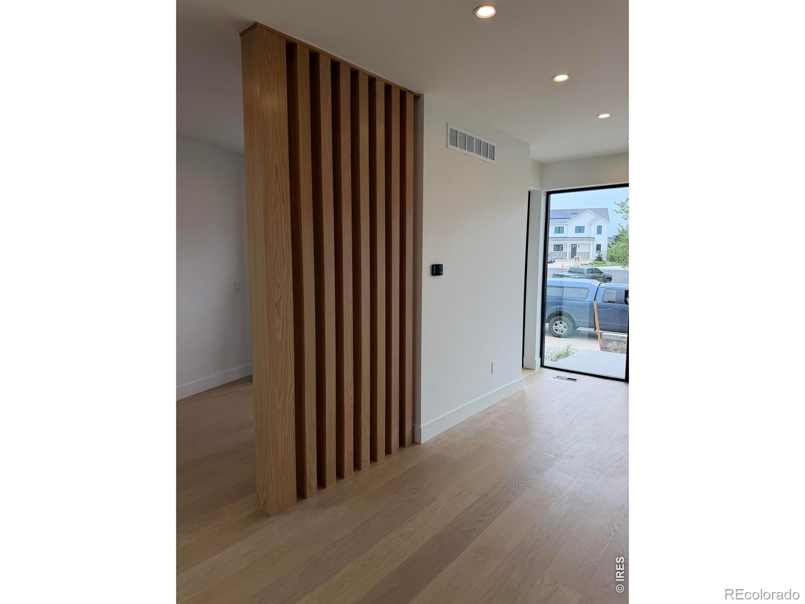 822 W Mulberry Street