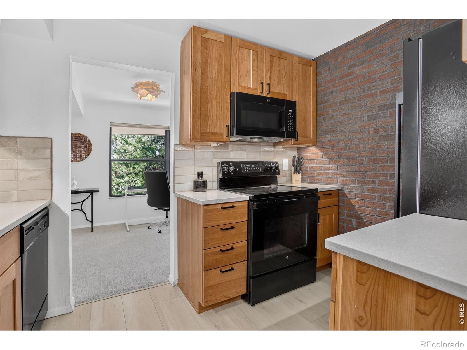 500 Manhattan Drive Unit: D10
