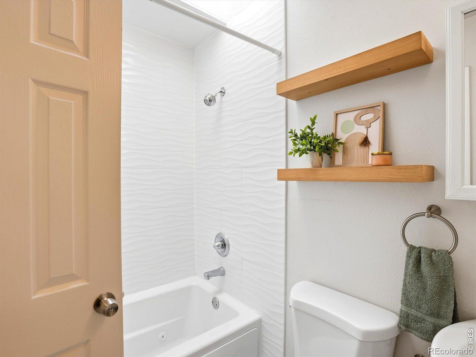 3118 W 134th Place