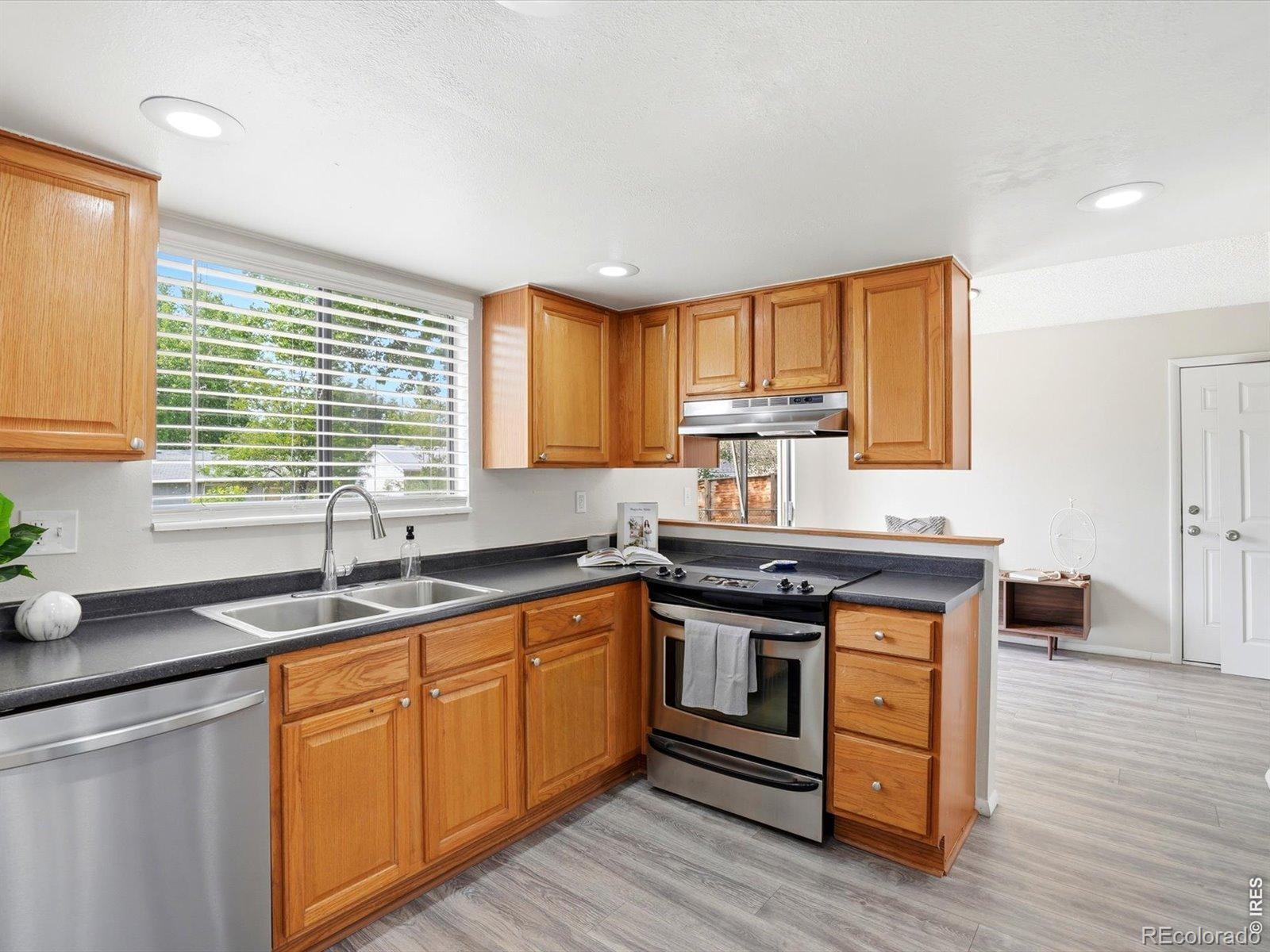 3118 W 134th Place