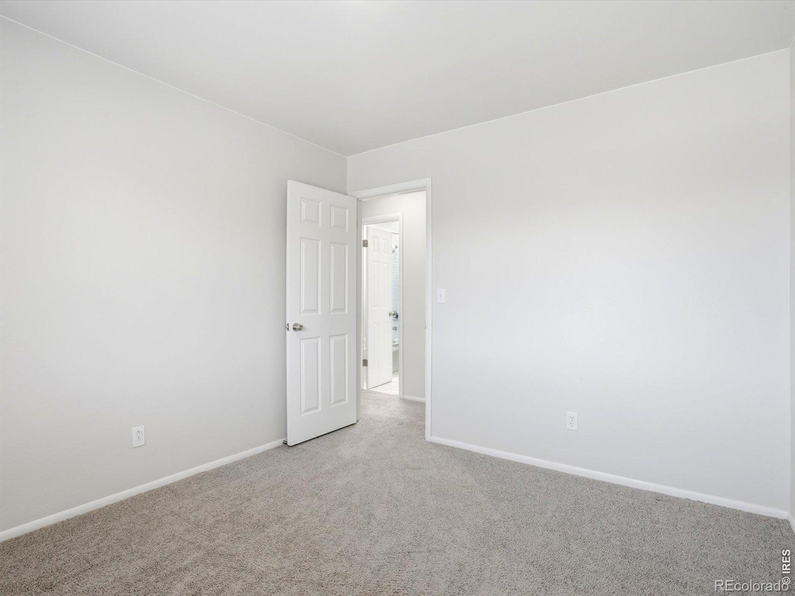 3118 W 134th Place