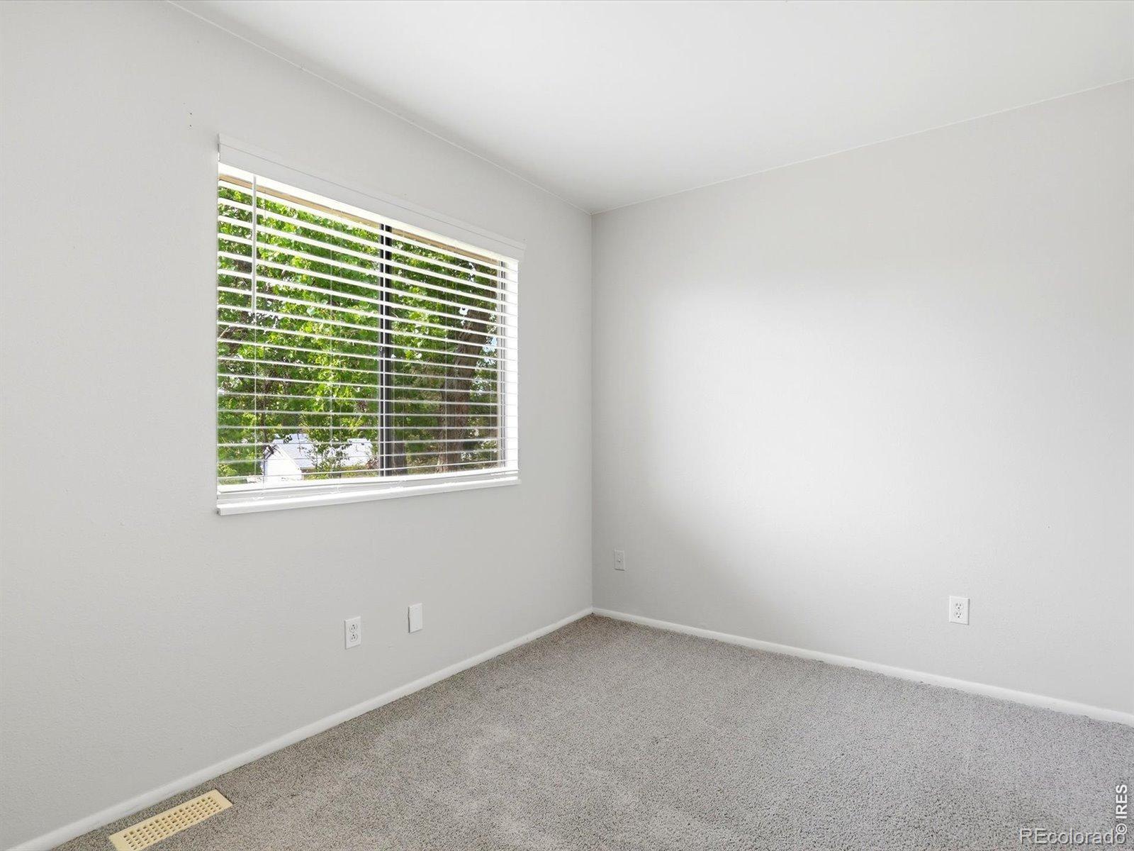 3118 W 134th Place