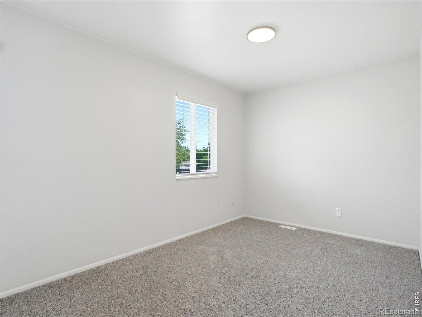 3118 W 134th Place
