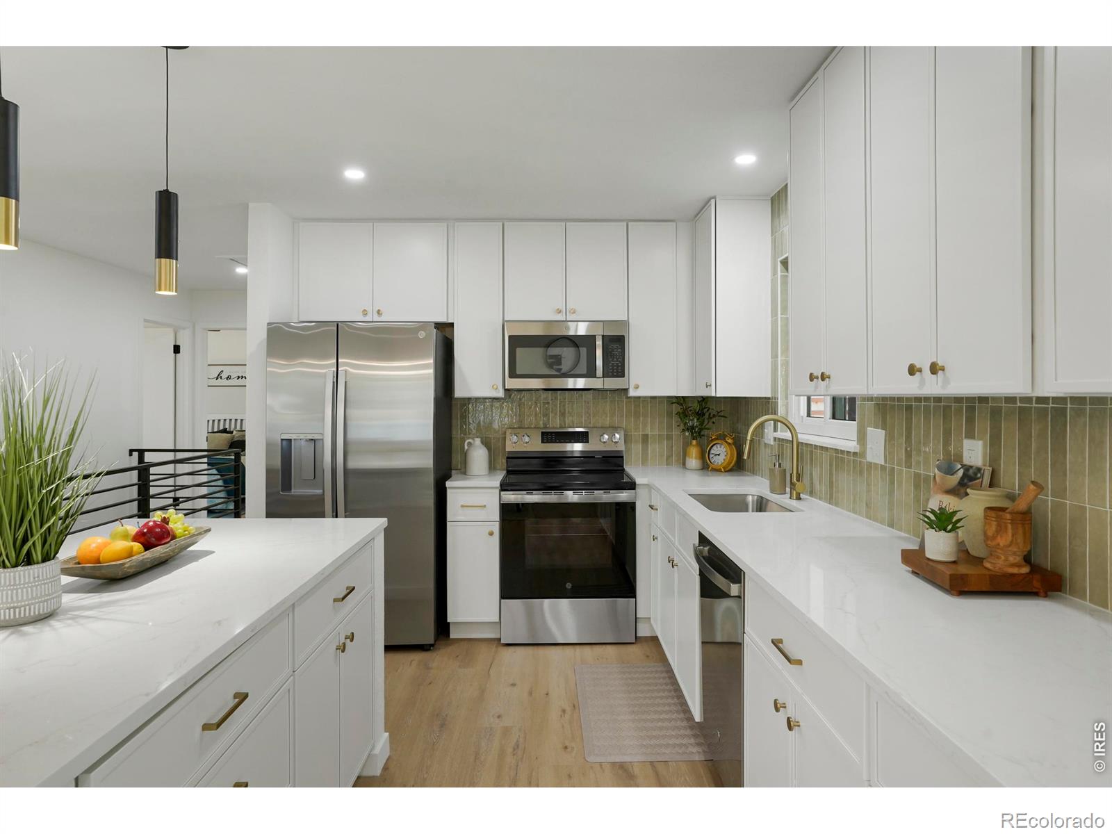 4483 Sandpiper Circle