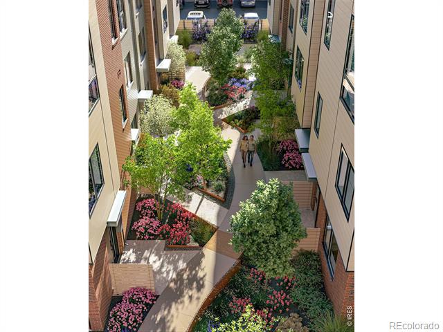 2051 26th Street Unit: E