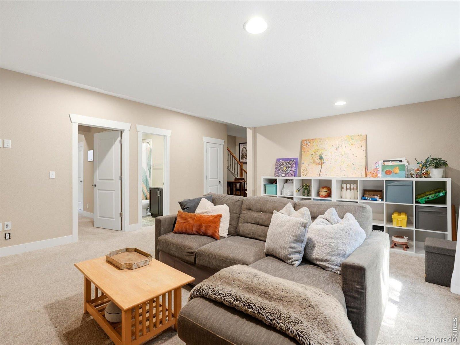 829 Uinta Way