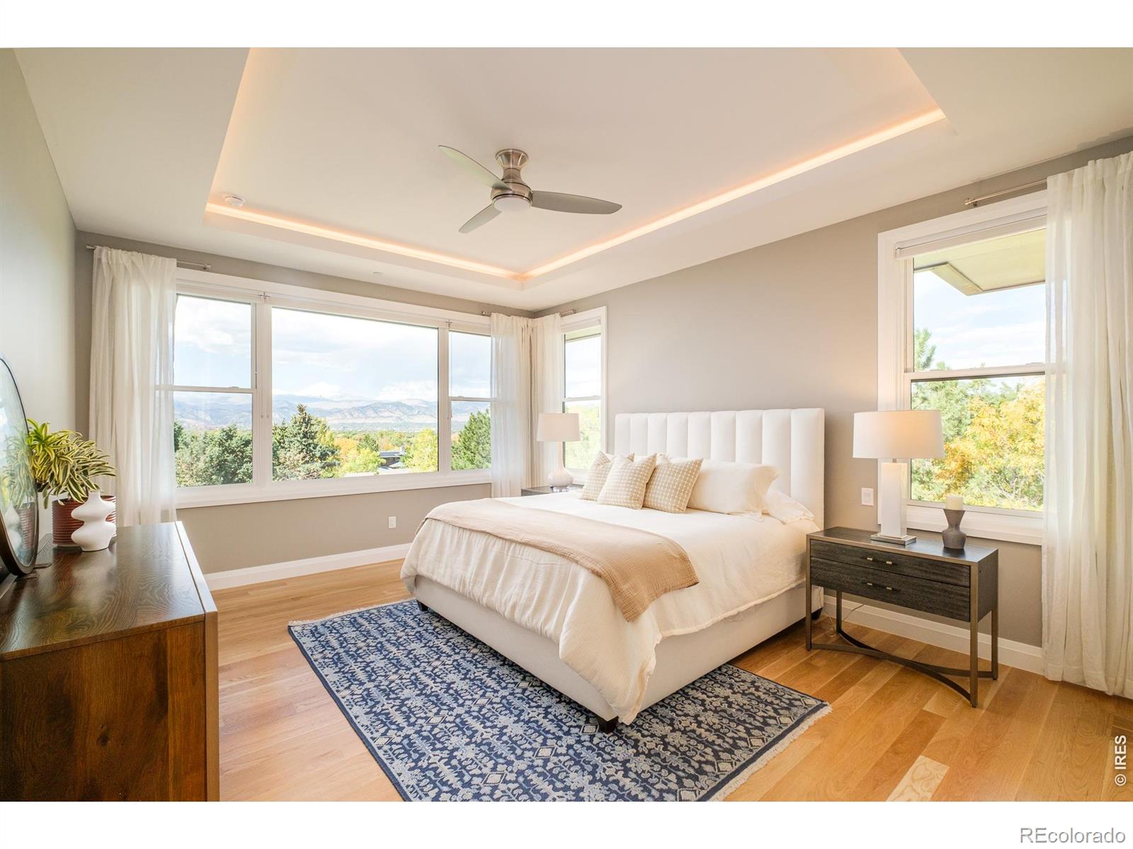 975 Westview Drive