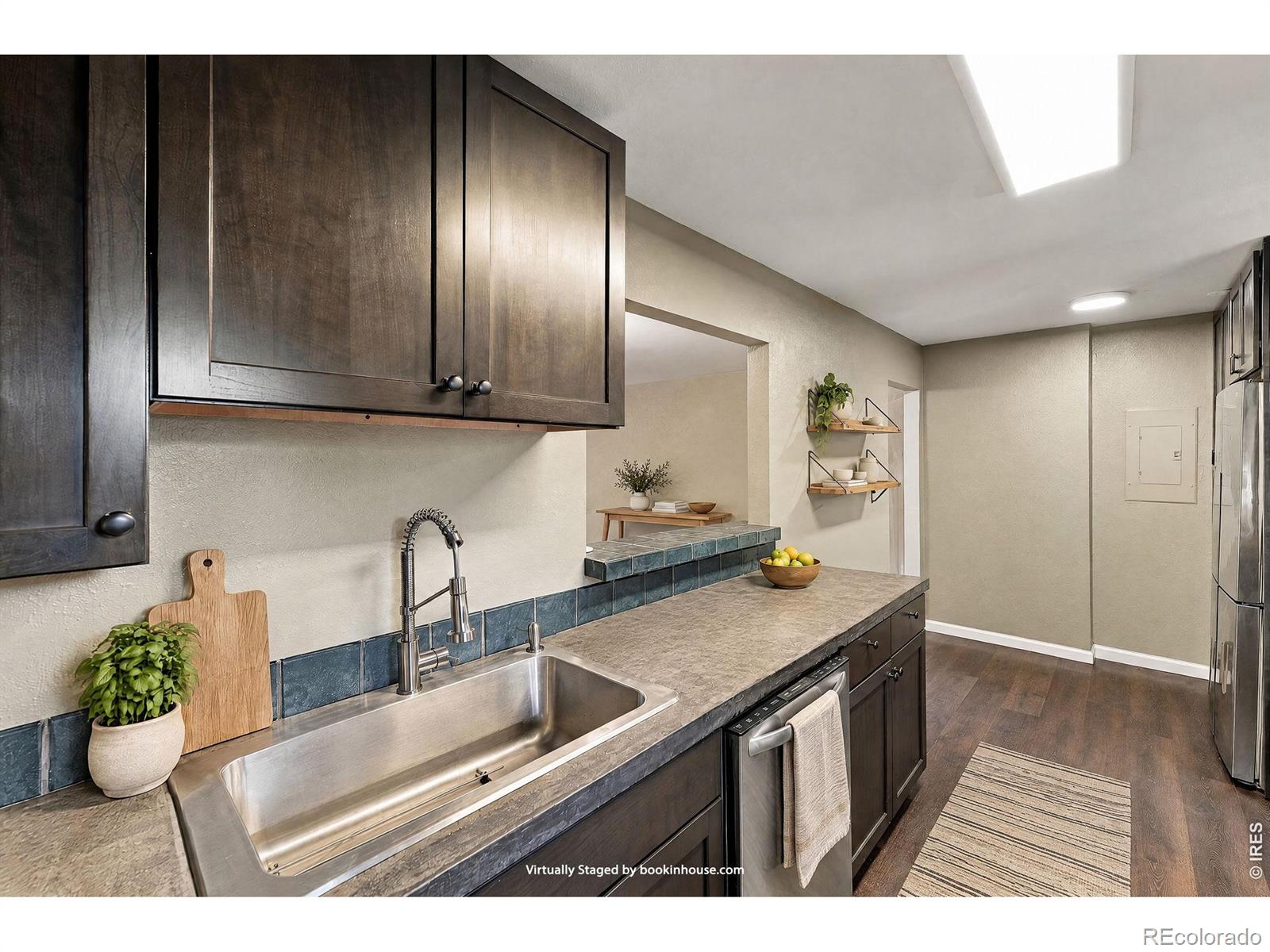 377 Pearl Street Unit: 5