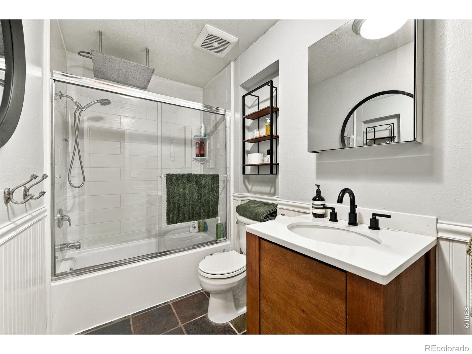 377 Pearl Street Unit: 5