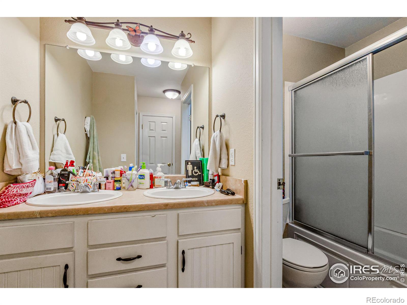 3009 Madison Avenue Unit: 203