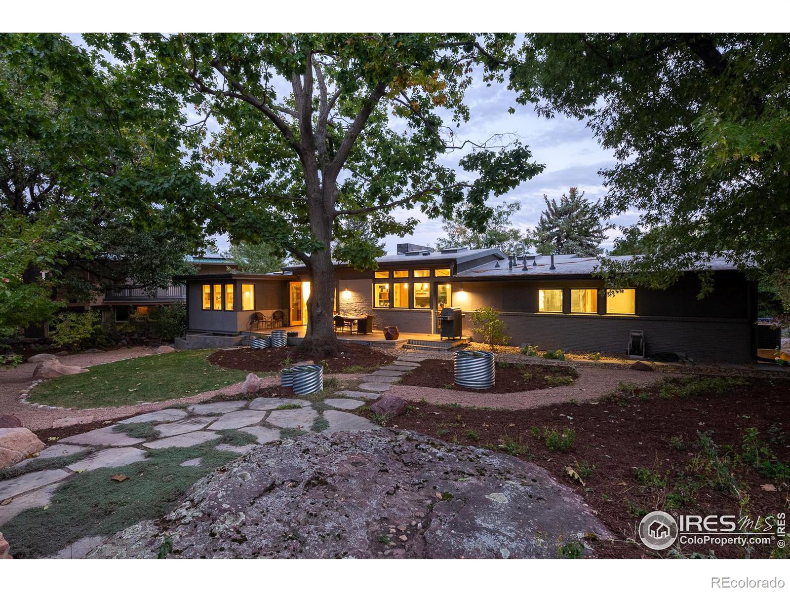 1431 Bluebell Avenue