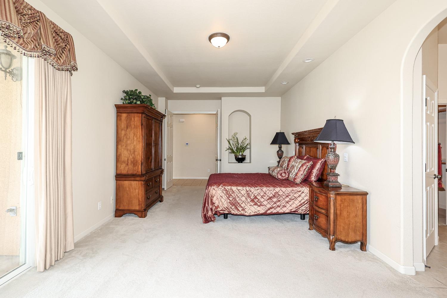 8455 Lake Shore Drive
