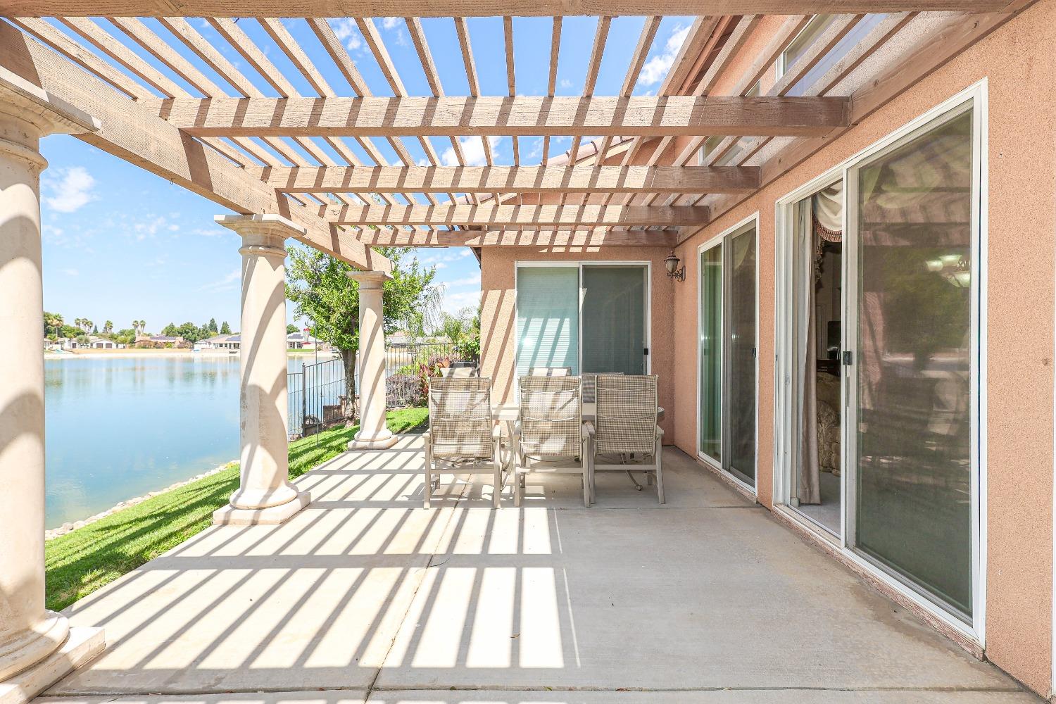 8455 Lake Shore Drive