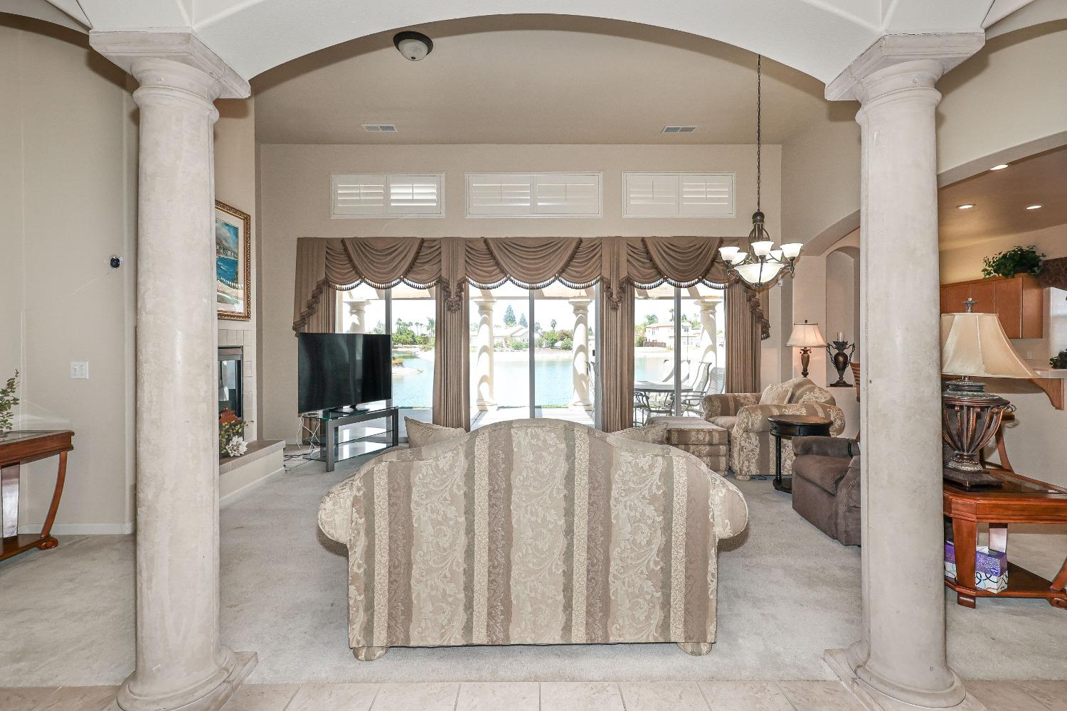 8455 Lake Shore Drive