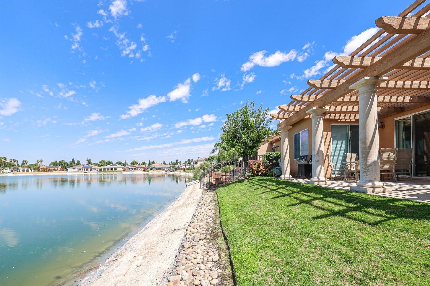8455 Lake Shore Drive