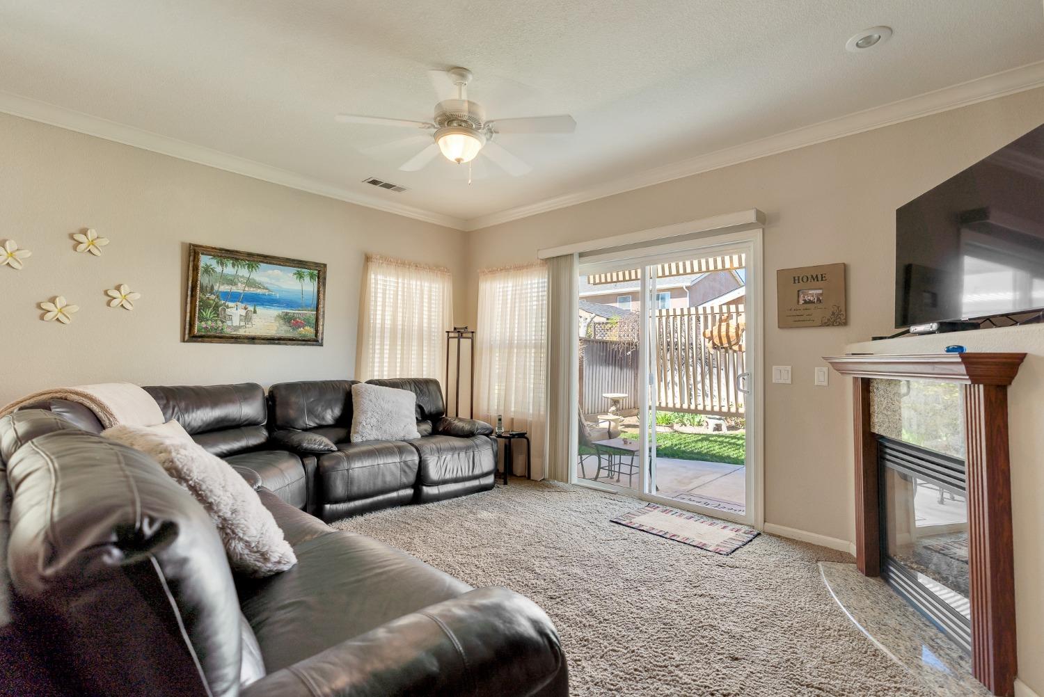 2966 La Vina Circle