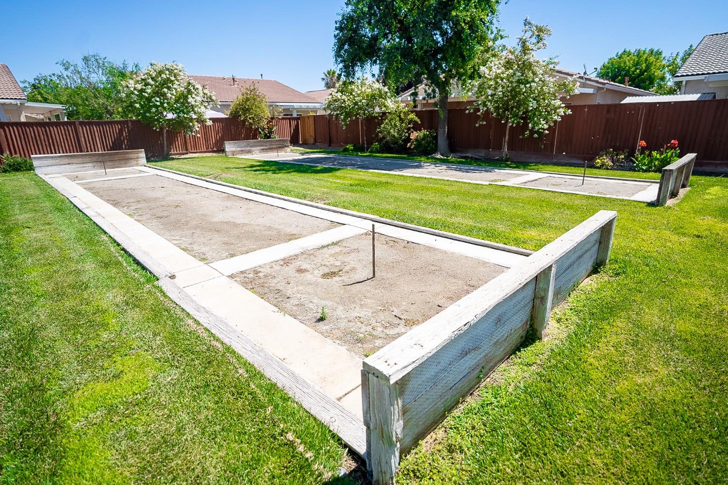 2966 La Vina Circle