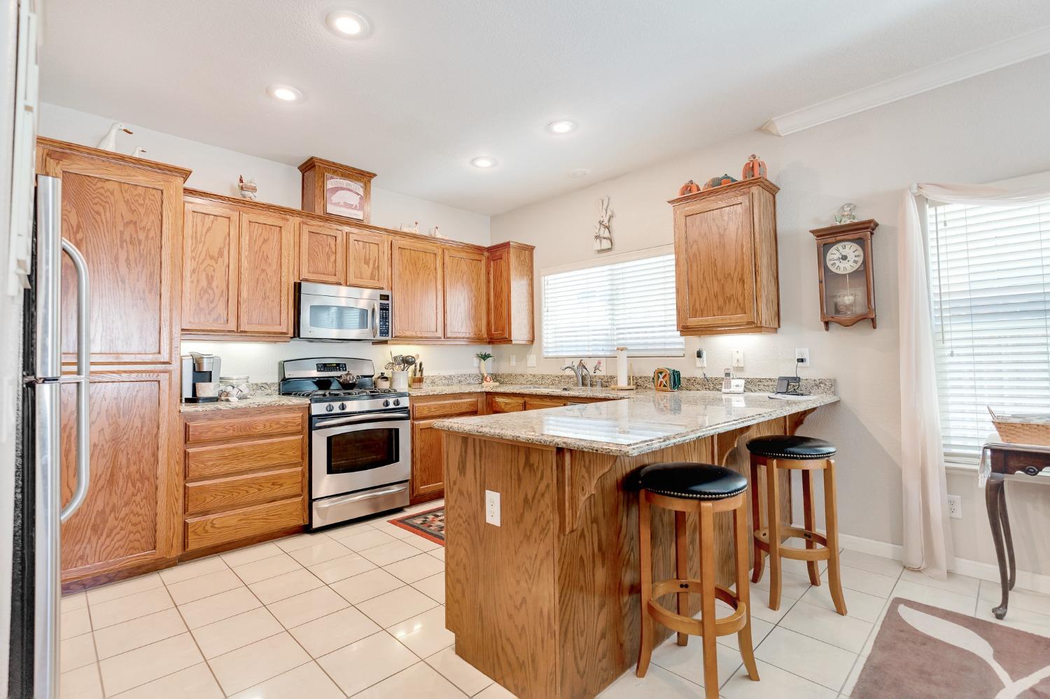 2966 La Vina Circle