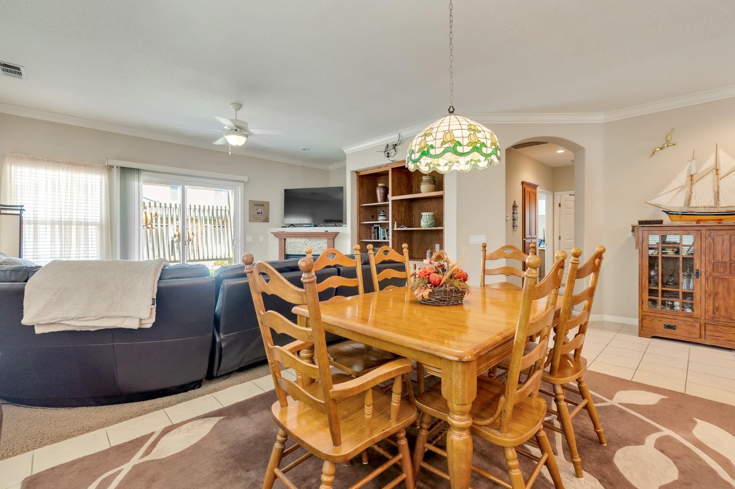 2966 La Vina Circle