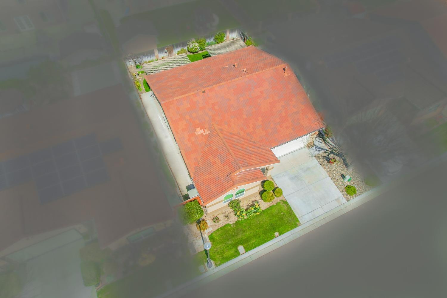 2966 La Vina Circle