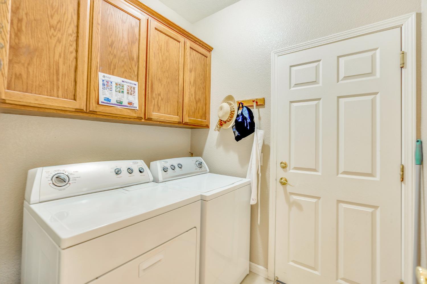 2966 La Vina Circle