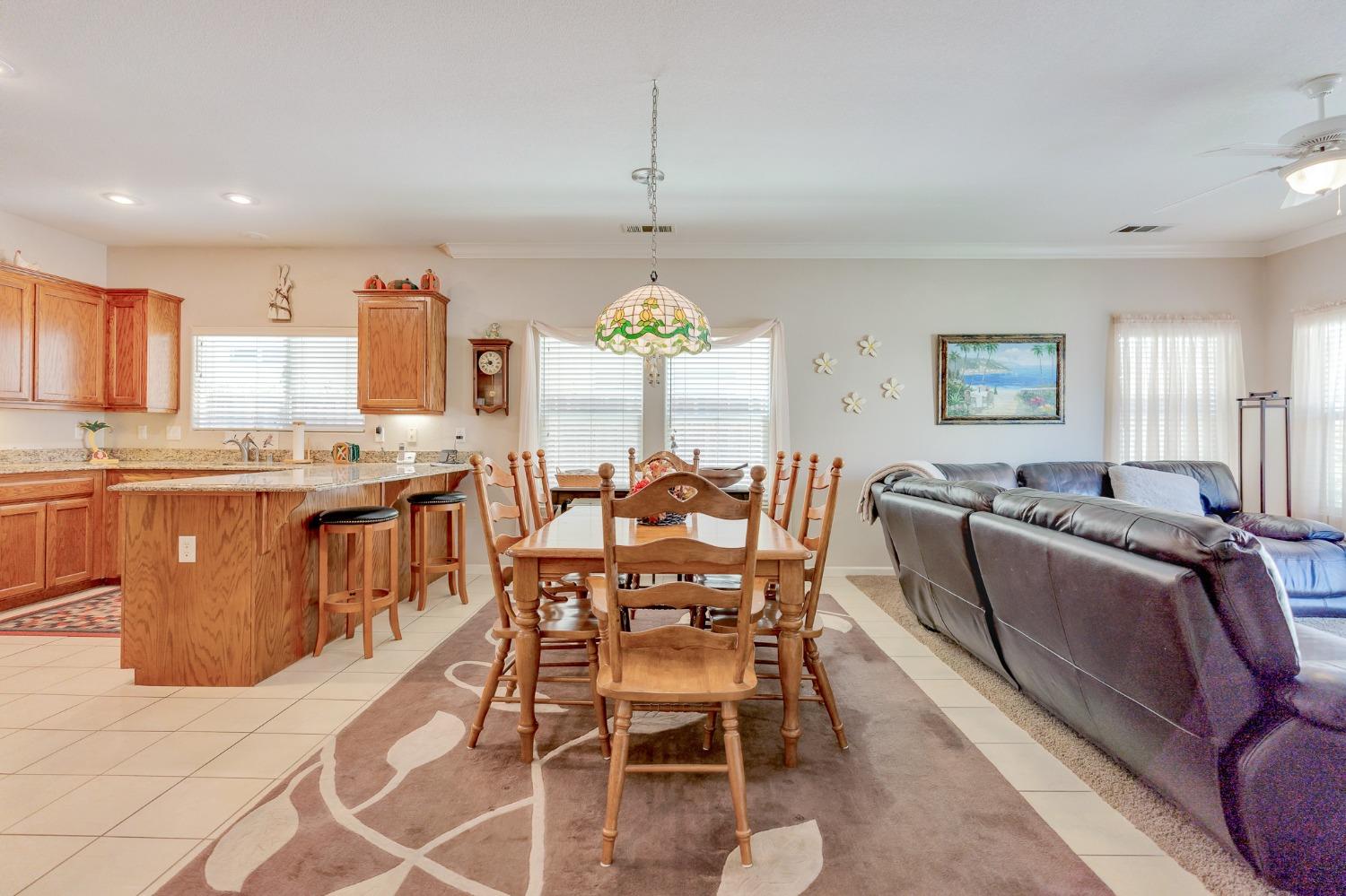 2966 La Vina Circle