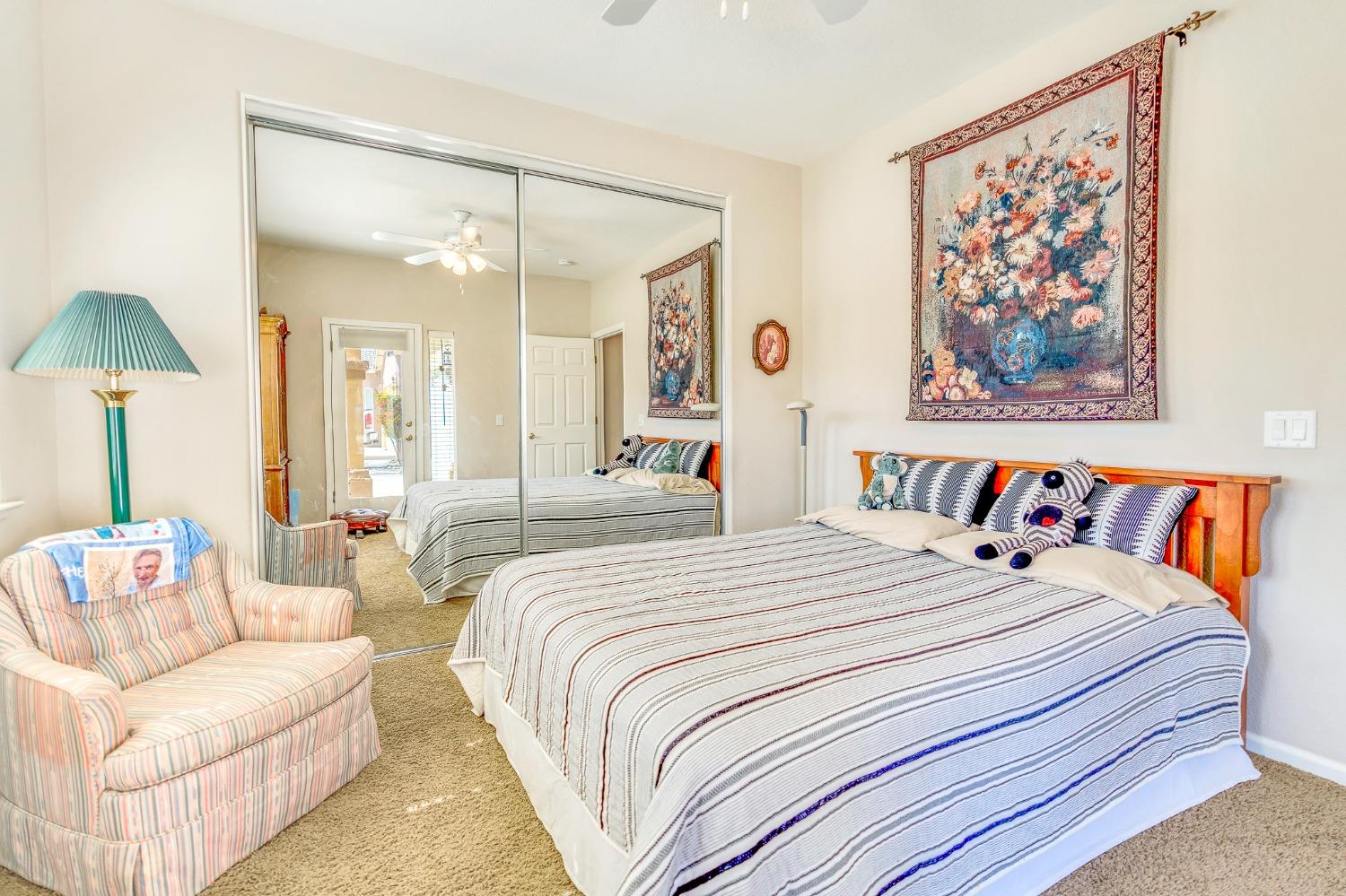 2966 La Vina Circle
