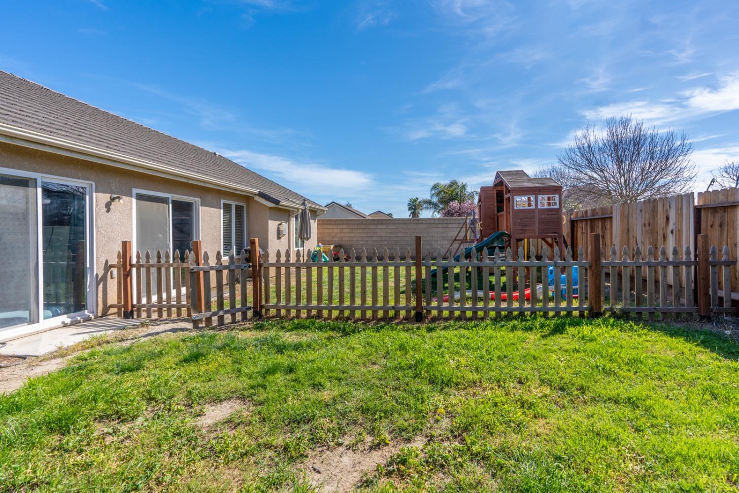 535 Lexington Court