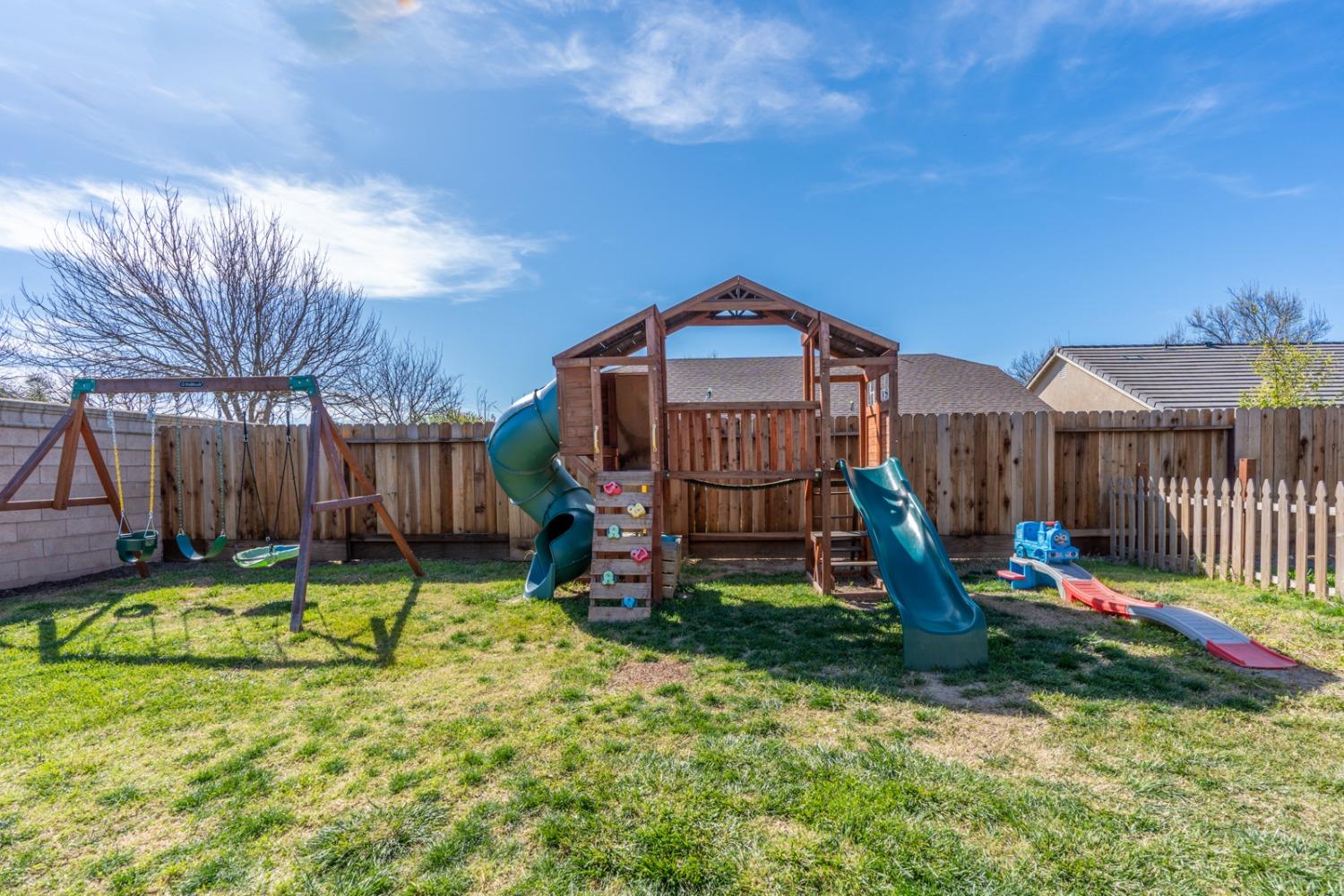 535 Lexington Court