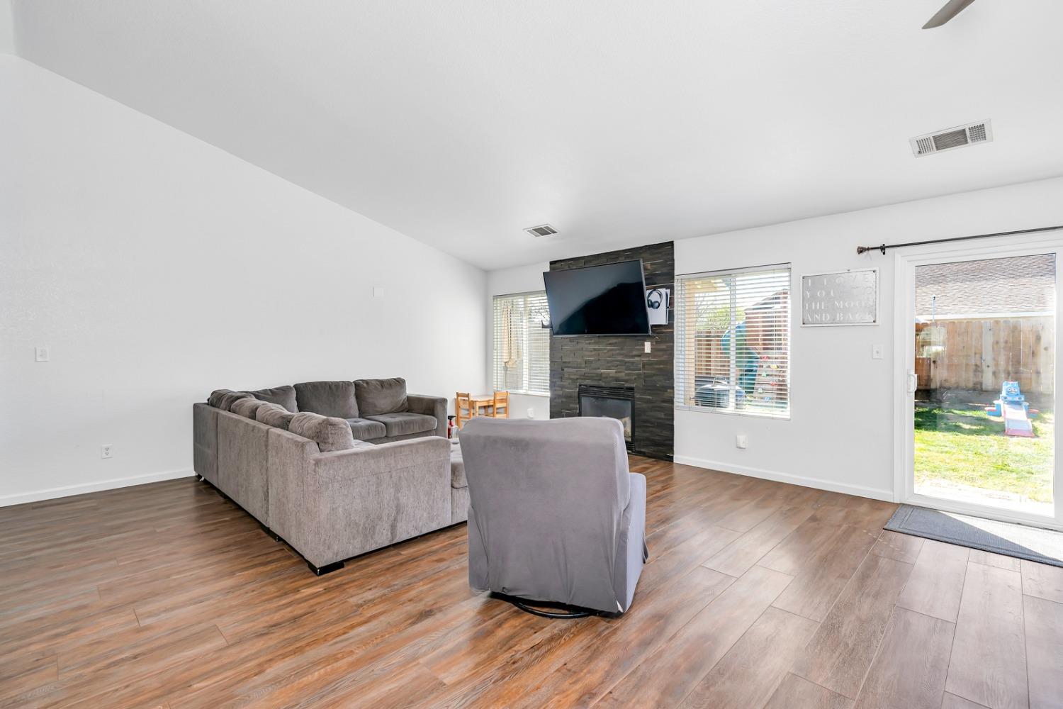 535 Lexington Court