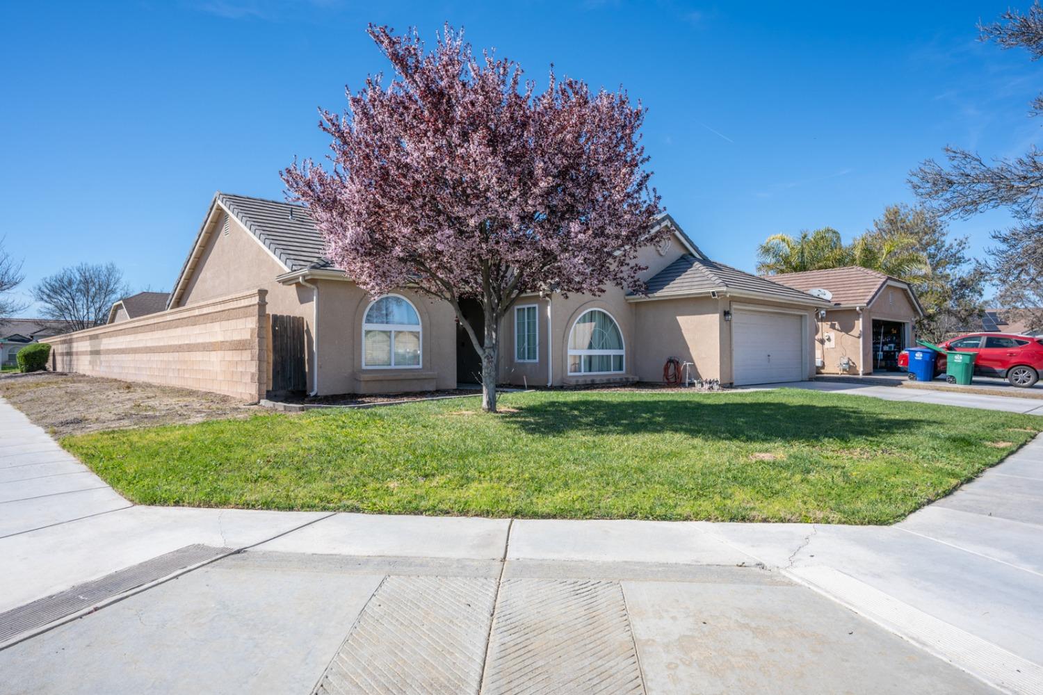 535 Lexington Court