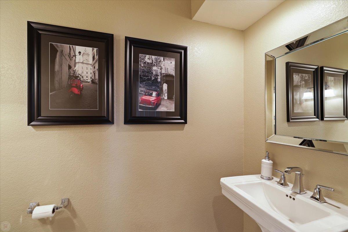 924 Quinta Court