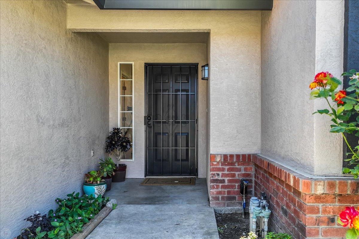 219 Gee Gee Avenue