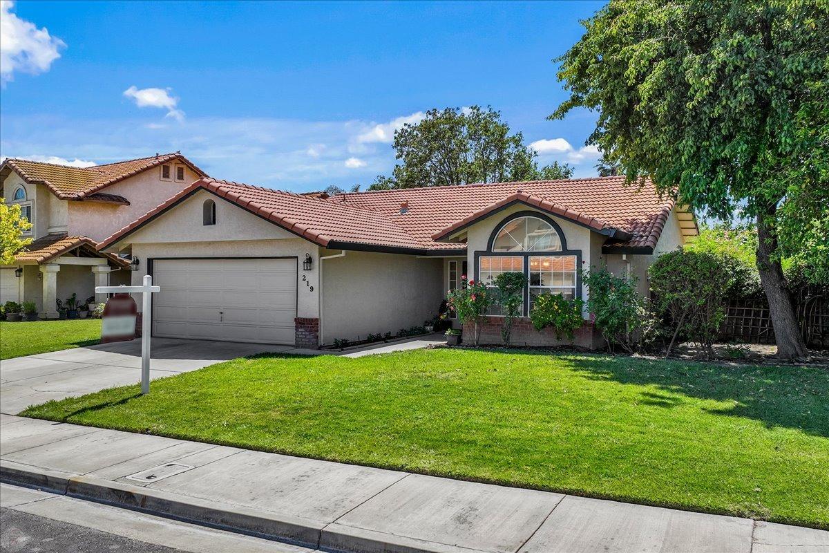 219 Gee Gee Avenue