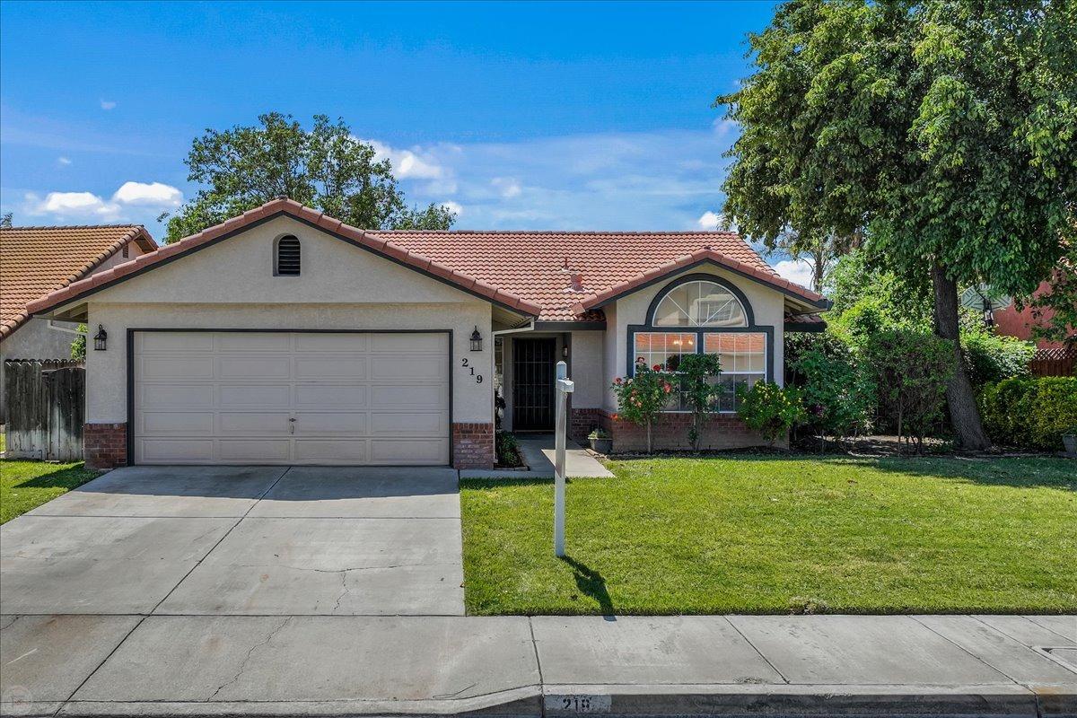 219 Gee Gee Avenue