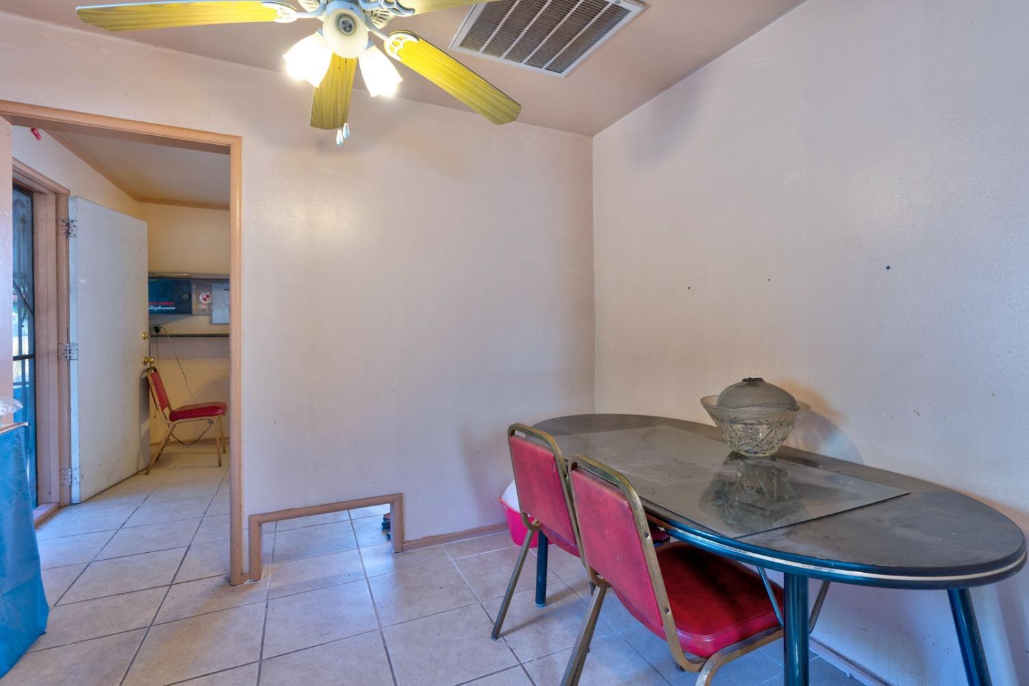 515 W 10th Street