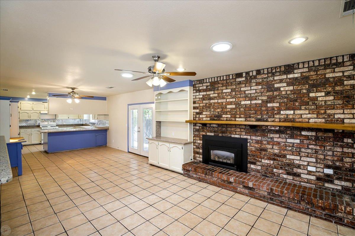 1164 Sapphire Way