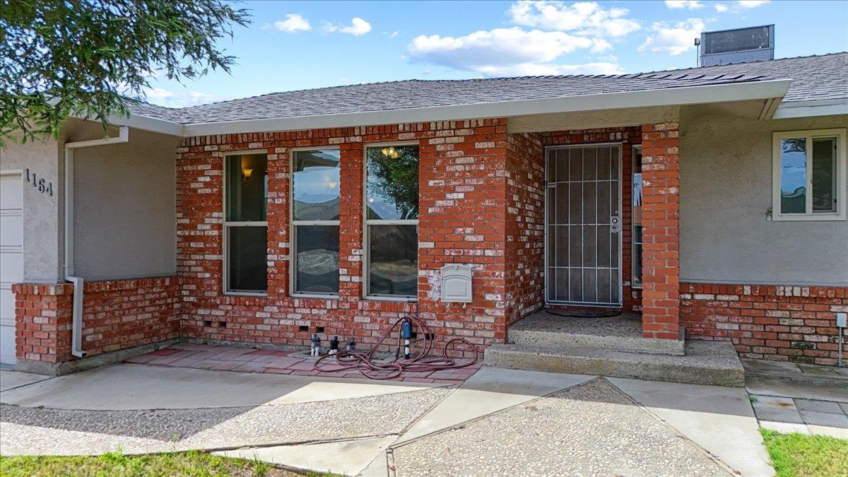 1164 Sapphire Way