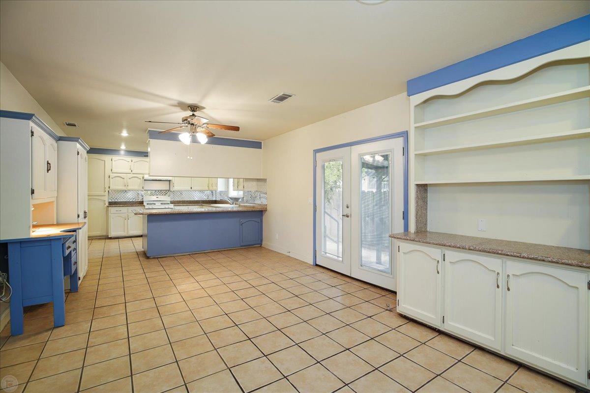 1164 Sapphire Way