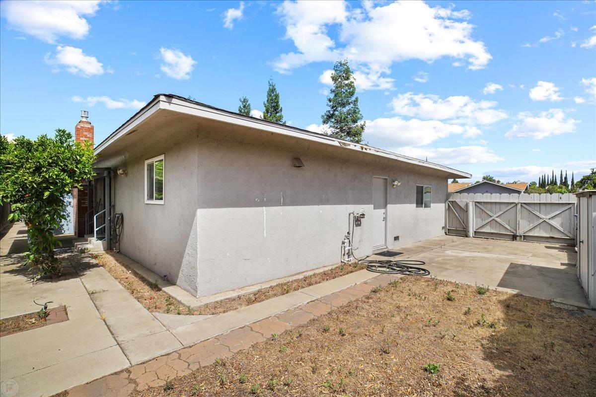 1164 Sapphire Way