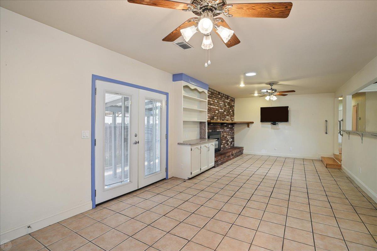 1164 Sapphire Way
